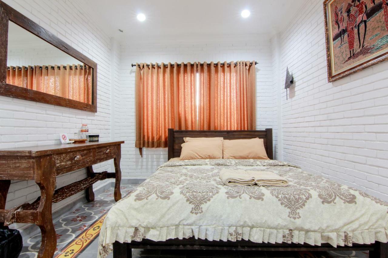 Satu Kayen Guest House Sleman  Zewnętrze zdjęcie